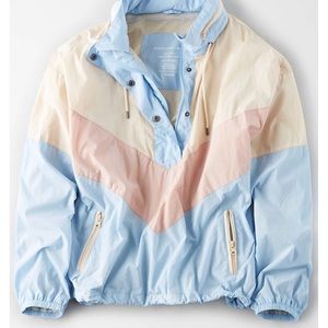 AE Windbreaker Pullover